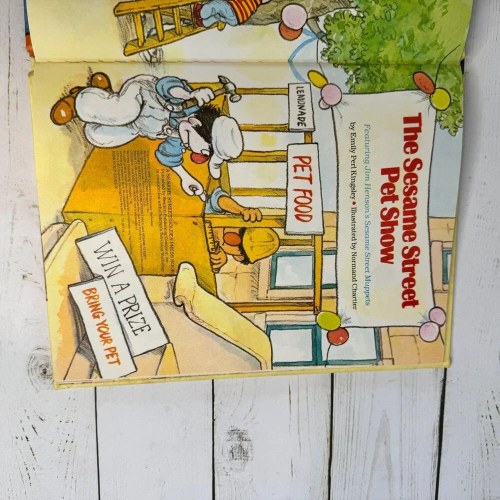 Lot of 5 Sesame Street Book club HC Books Big Bird Grover Molly Freddie Pet Show